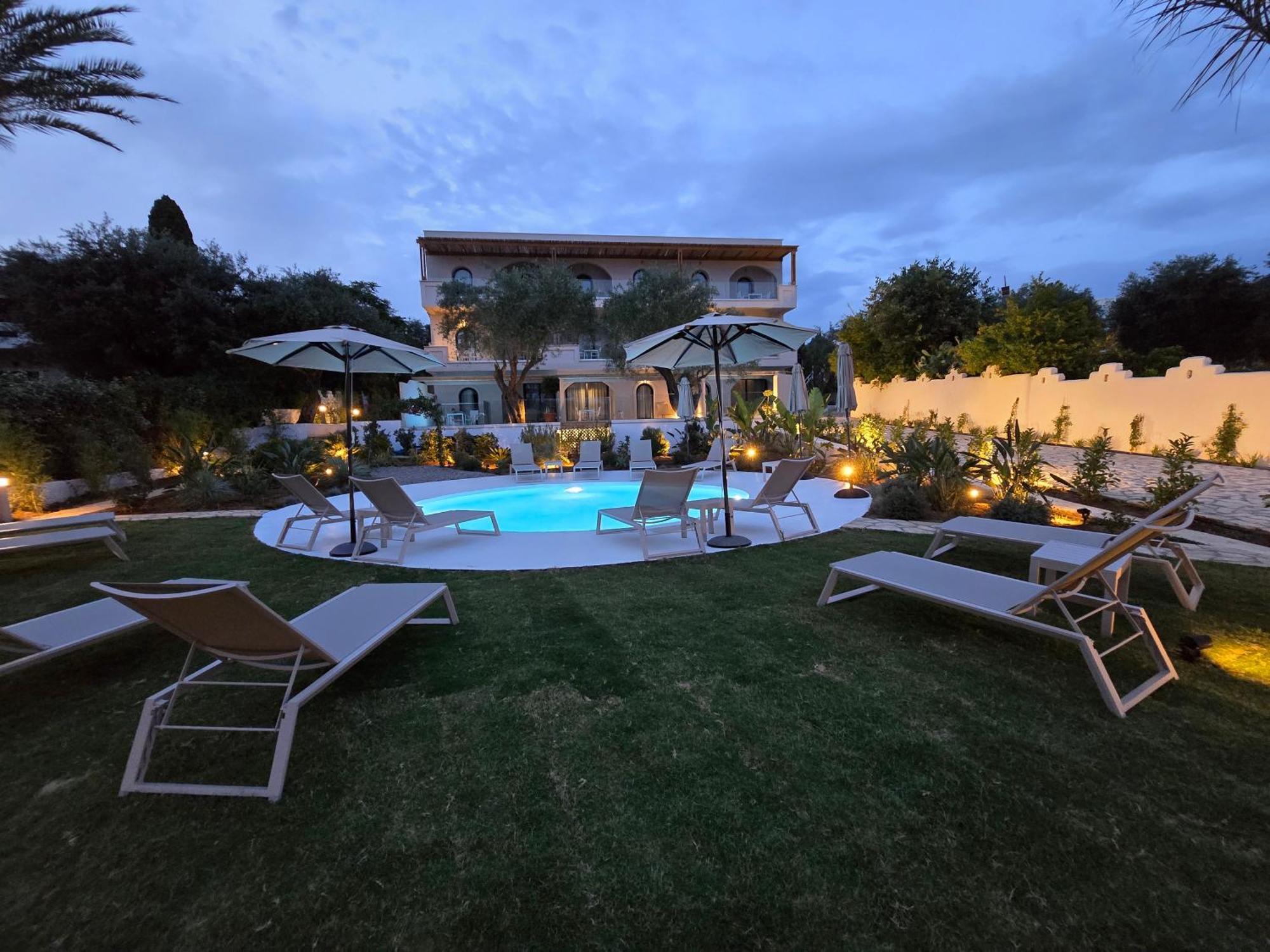 Loadstar Rooms & Suites Kontokali Exterior foto